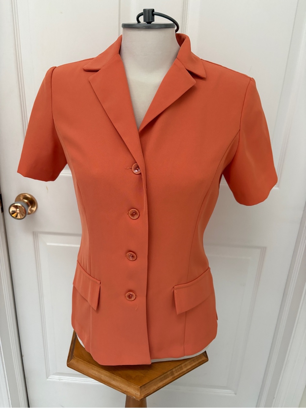 Short-Sleeve Tailored Blazer in Coral Orange